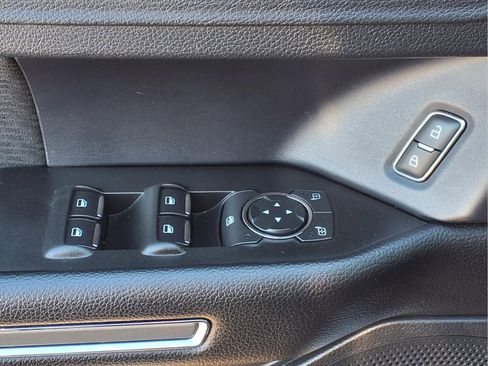 Used 2020 Ford Expedition XLT image 18