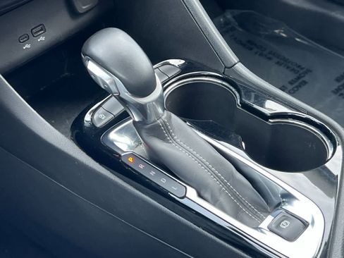 Used 2024 Buick Encore GX Preferred image 21