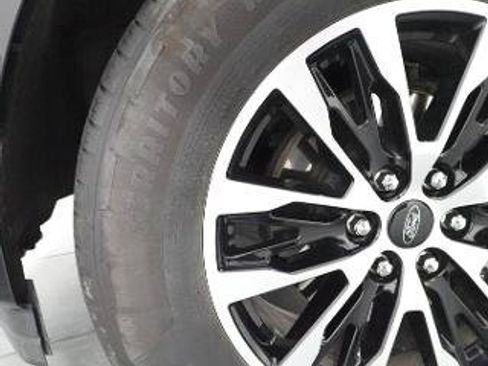 Certified 2025 Ford Expedition Platinum AWD/4WD image 52