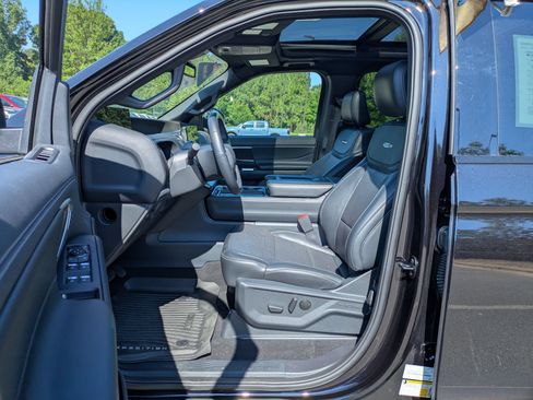 Certified 2025 Ford Expedition Platinum w/ Stealth Performance Package AWD/4WD image 12