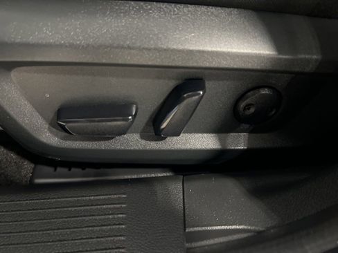 Certified 2023 Nissan Rogue SV image 49