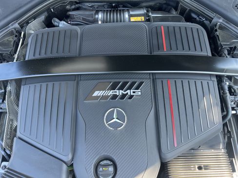 Used 2025 Mercedes-Benz E 53 AMG e 4MATIC Sedan image 36