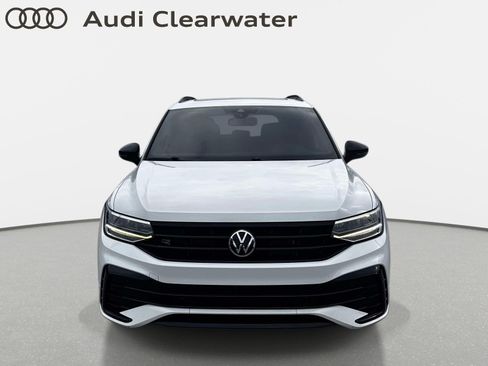 Used 2022 Volkswagen Tiguan SE R-Line AWD/4WD image 5