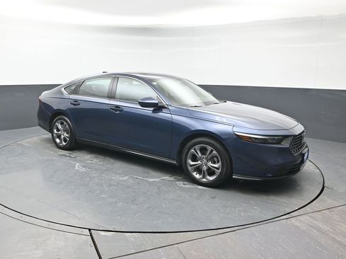 Certified 2024 Honda Accord EX image 10