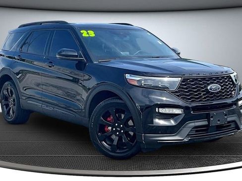 Used 2023 Ford Explorer ST w/ Equipment Group 401A AWD/4WD image 3