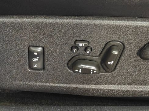 Used 2003 Chevrolet SSR w/ Preferred Equipment Group RWD image 25