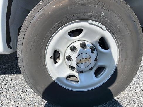 New 2025 Chevrolet Express 2500 w/ Driver Convenience Package image 23