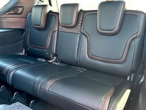 New 2026 Nissan Armada SL w/ Captain's Chari Seat Package AWD/4WD image 17