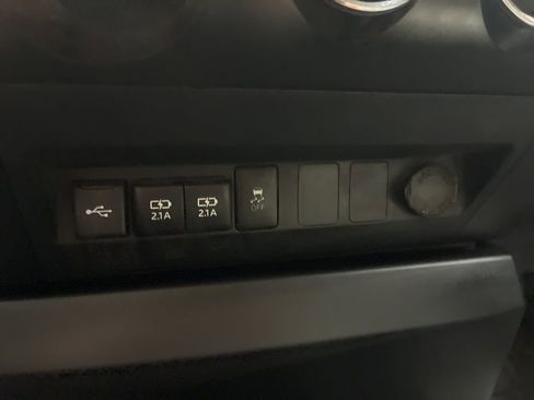 Used 2020 Toyota Tundra SR image 29