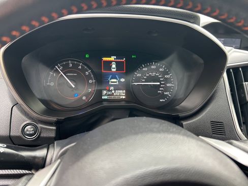 Used 2022 Subaru Crosstrek 2.0i Premium w/ Moonroof Package image 9