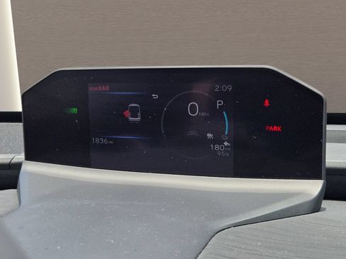 Used 2026 Toyota C-HR AWD/4WD image 17