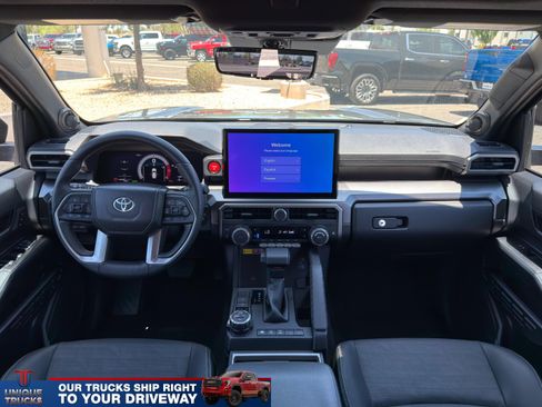 Used 2025 Toyota 4Runner TRD Off-Road Premium w/ Tow Technology Package AWD/4WD image 34