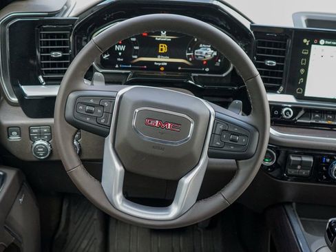 New 2026 GMC Sierra 1500 SLT image 25