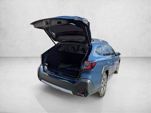 Used 2023 Subaru Outback Limited image 22