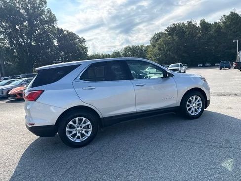 Used 2019 Chevrolet Equinox LT FWD image 17