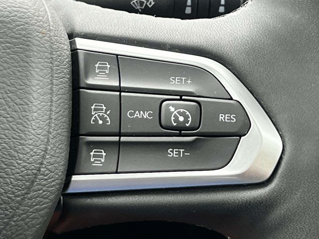 Used 2023 Jeep Compass Limited w/ Elite Group AWD/4WD image 22