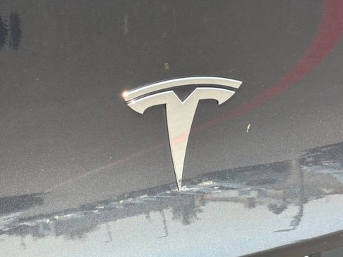 Used 2024 Tesla Model Y Long Range RWD image 31