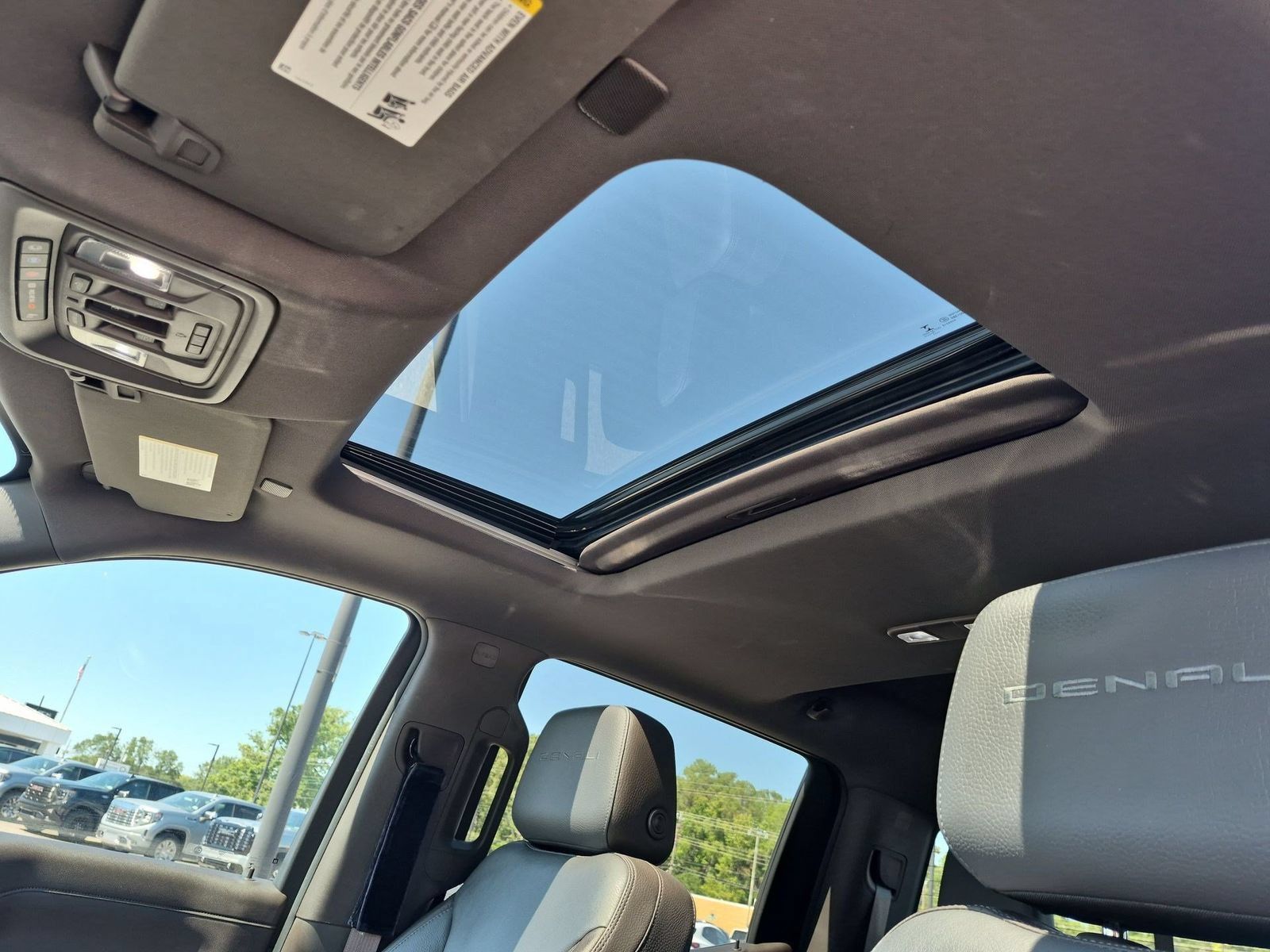 Certified 2019 GMC Sierra 1500 Denali w/ Technology Package AWD/4WD image 19