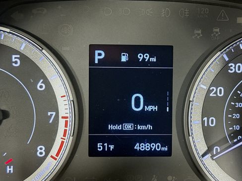 Used 2022 Hyundai Venue SEL w/ Cargo Package image 19