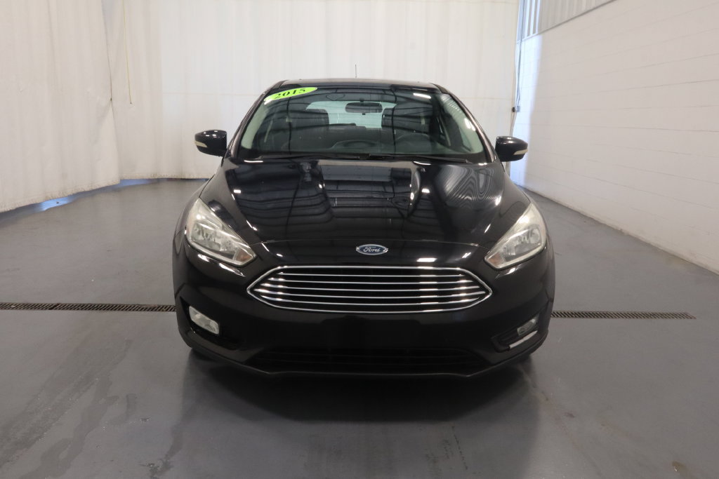 Used 2015 Ford Focus Titanium FWD image 2