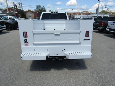 New 2026 RAM 3500 Tradesman AWD/4WD image 4