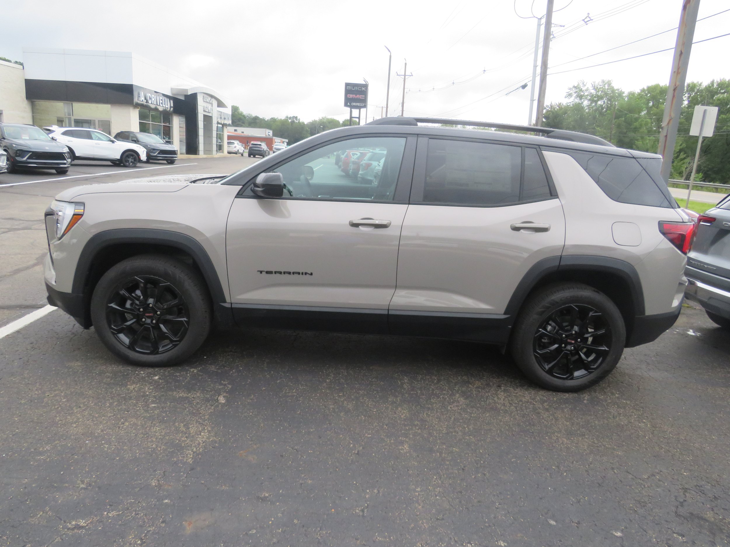 New 2027 GMC Terrain Elevation w/ Elevation Premium Package AWD/4WD image 4
