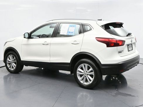 Used 2017 Nissan Rogue Sport SV FWD image 5