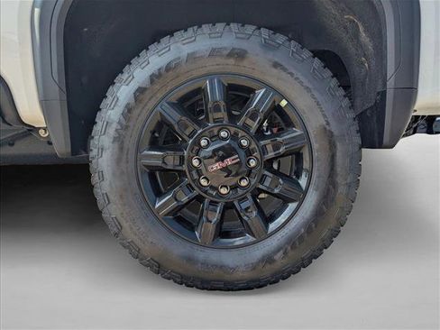 New 2026 GMC Sierra 2500 AT4 w/ Technology Package image 11