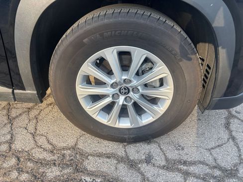 Used 2025 Toyota Grand Highlander FWD image 30