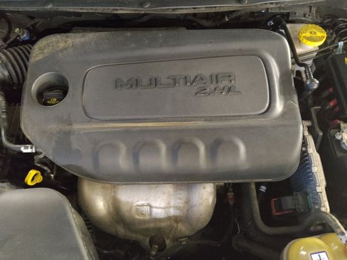 Used 2020 Jeep Cherokee Latitude Plus w/ Cold Weather Group image 30