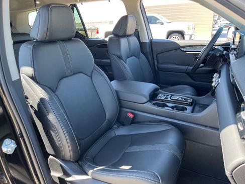 Certified 2025 Honda Pilot EX-L image 26