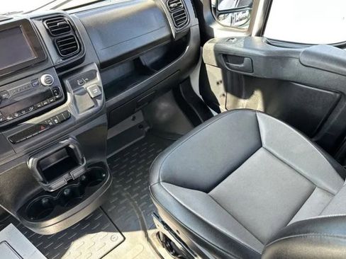 Used 2023 RAM ProMaster 2500 image 14