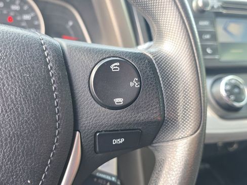 Used 2014 Toyota RAV4 LE image 24