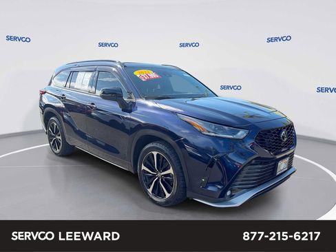 Used 2022 Toyota Highlander XSE FWD image 1