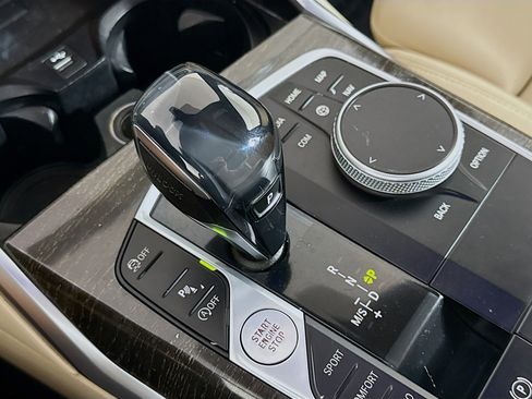 Used 2021 BMW 330i Sedan w/ Convenience Package image 20