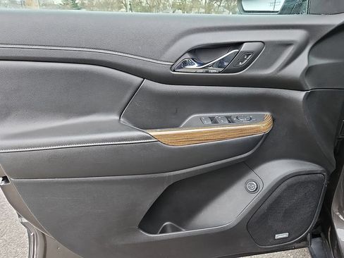 Used 2019 GMC Acadia SLE w/ Driver Alert Package I AWD/4WD image 14