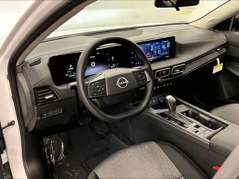 New 2026 Nissan Sentra SV FWD image 6