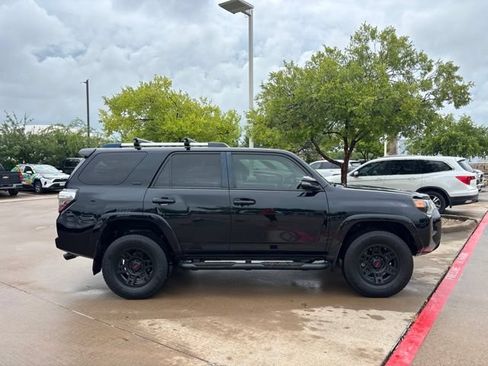 Used 2020 Toyota 4Runner SR5 Premium w/ Moonroof Package AWD/4WD image 4