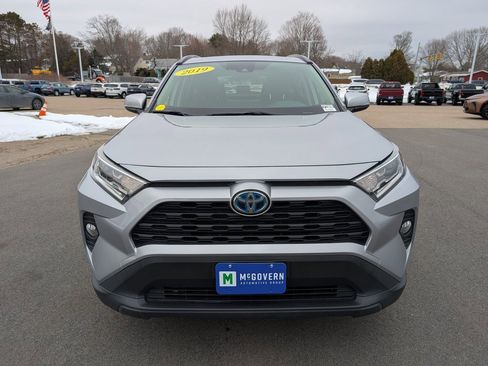 Used 2019 Toyota RAV4 XLE w/ Convenience Package image 8