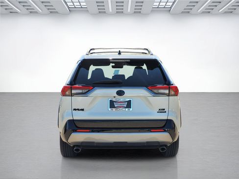 Used 2022 Toyota RAV4 XSE AWD/4WD image 13
