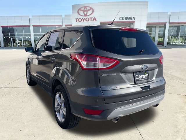 Used 2015 Ford Escape SE FWD image 3
