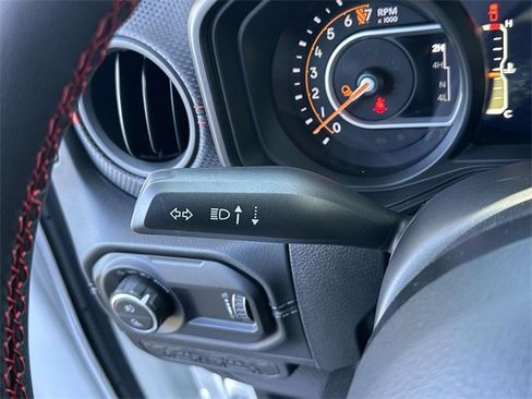 Used 2024 Jeep Gladiator Rubicon w/ Technology Group image 24