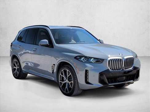 New 2026 BMW X5 xDrive40i w/ M Sport Package image 7