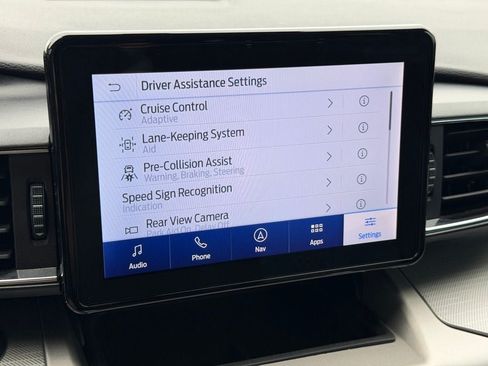 Certified 2022 Ford Explorer XLT w/ Equipment Group 202A RWD image 43