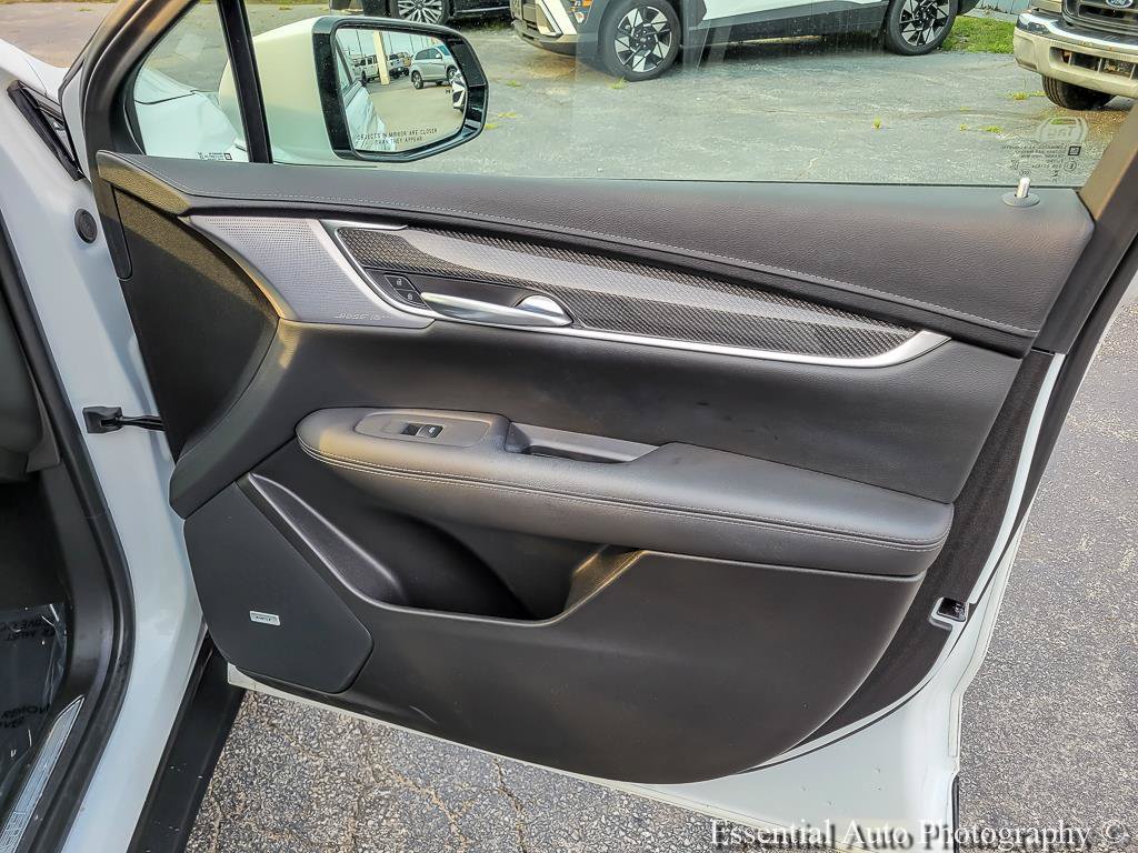 Used 2023 Cadillac XT5 Sportv AWD/4WD image 32