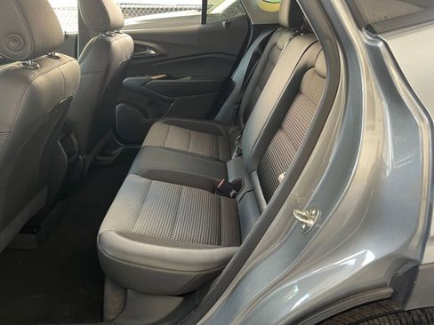 Used 2025 Chevrolet Trax LT image 25