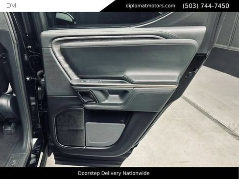Used 2022 Rivian R1T Adventure AWD/4WD image 28