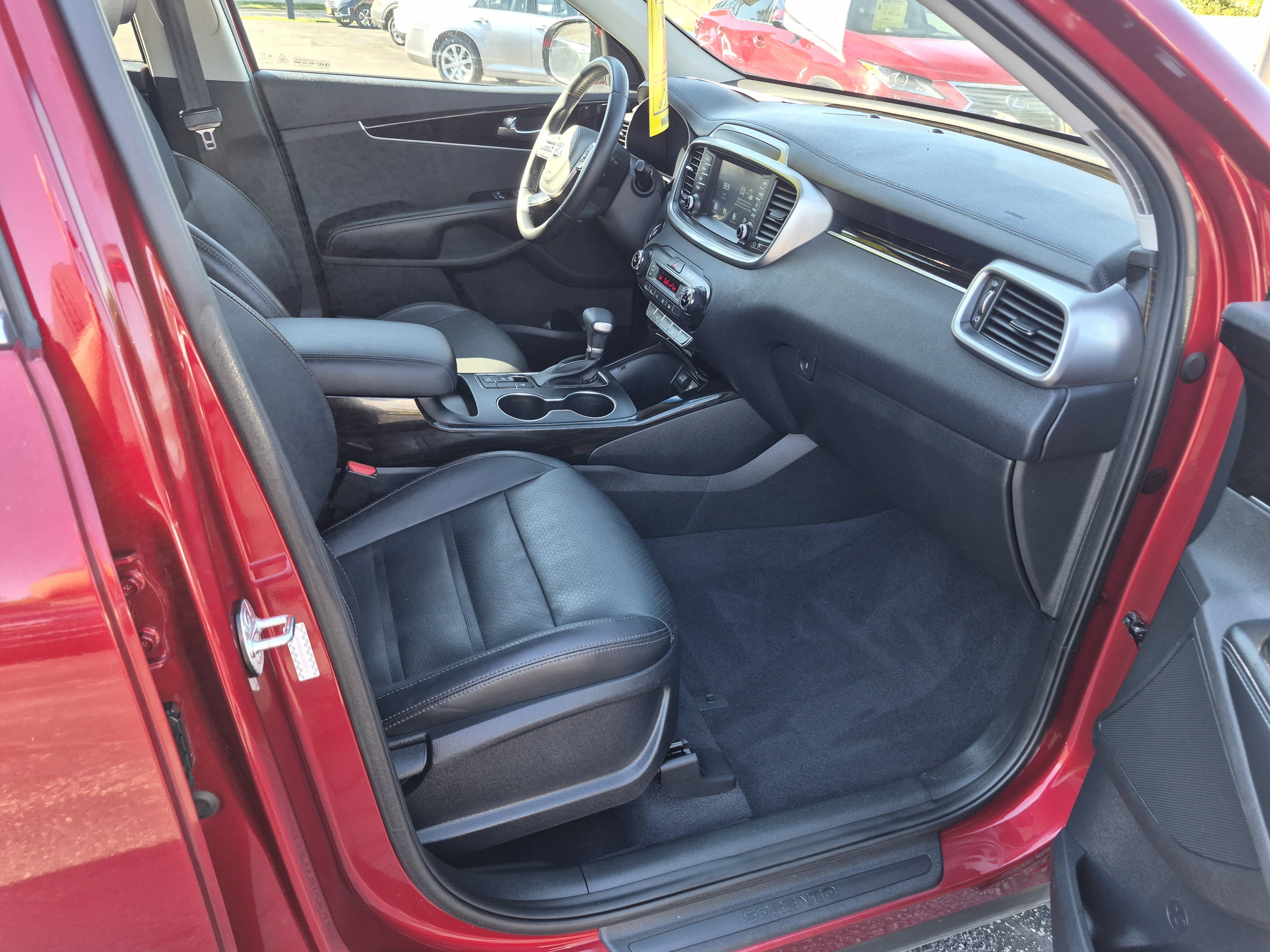 Used 2020 Kia Sorento EX AWD/4WD image 14