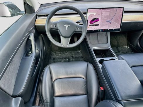 Used 2021 Tesla Model 3 Standard Range Plus RWD image 22