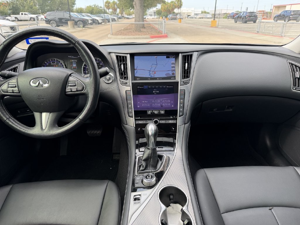 Used 2016 INFINITI Q50 3.0t Premium w/ 3.0T Premium Plus Package RWD image 26